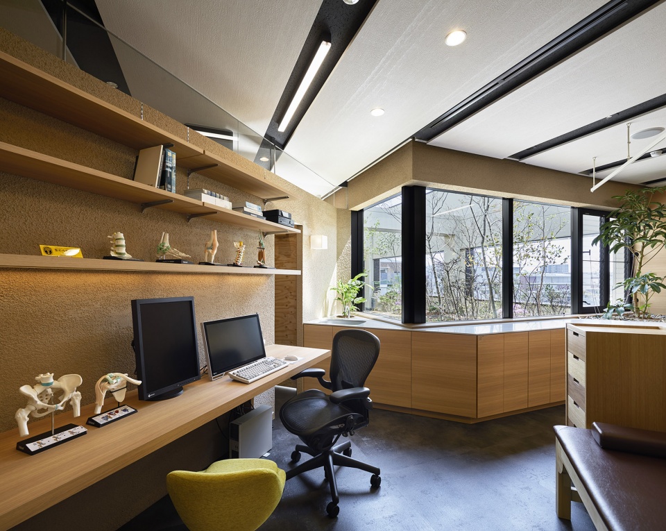 sasaki spine clinic by uid