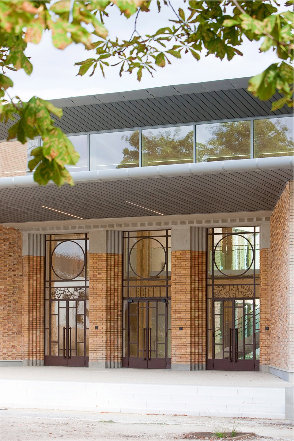 AGORA by ARTBUILD ARCHITECTS