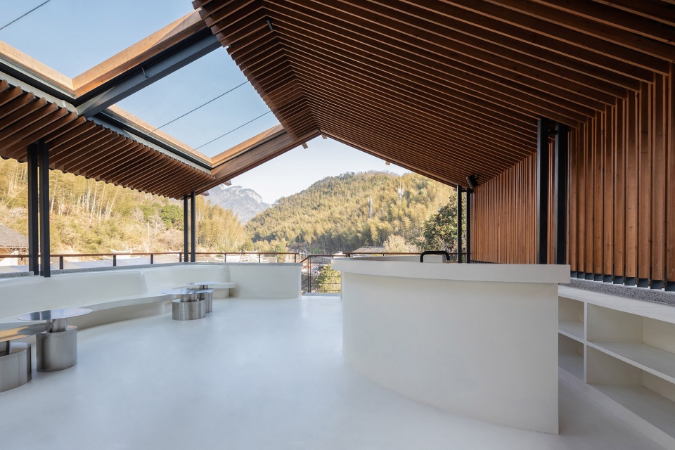Riverside Restaurant adapted from the power station Qixiakeng Village Fenghua by Shulin Architecture Firm