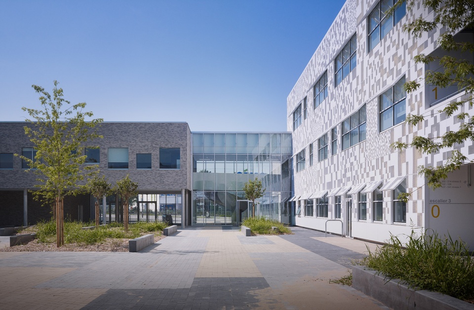 college lucie aubrac by coldefy and associates