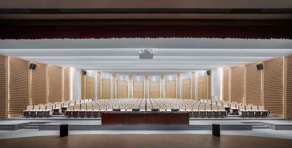 No 78 Bancang Street Nanjing China by DUTS Design