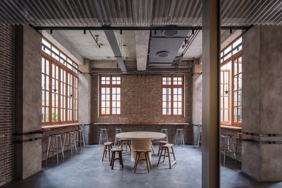 Primitive Shelter Blue Bottle Zhang Yuan Cafe China by Neri Hu Design and Research Office