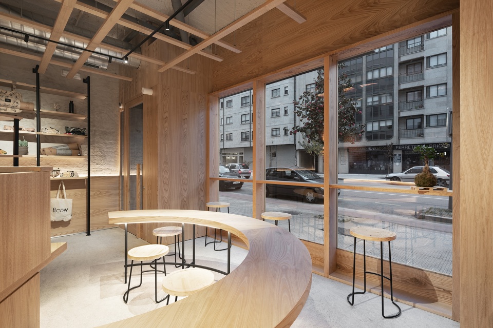 flow yoga studio by nan arquitectos