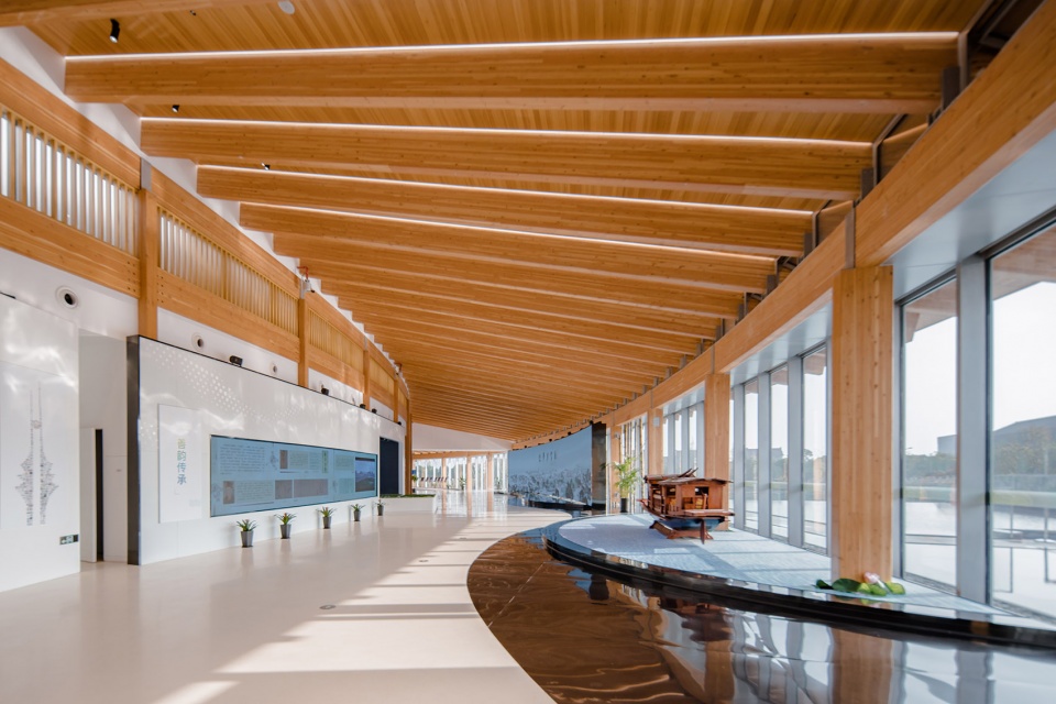 Floating Leaf China by GREEN ARCHITECTS