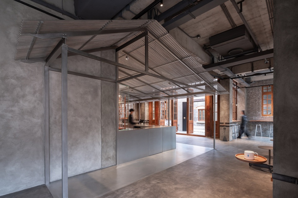 Primitive Shelter Blue Bottle Zhang Yuan Cafe China by Neri Hu Design and Research Office