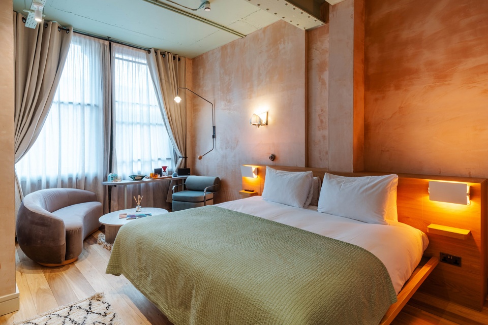 The Alan Hotel by Red Deer