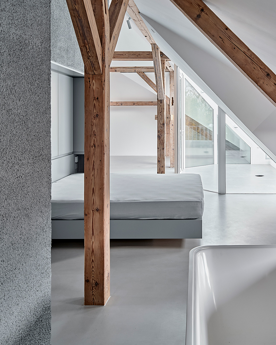 attic reconstruction in gliwice by dyrda fikus architekci