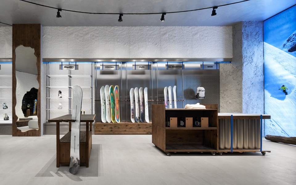 burton chengdu flagship store by saboo studio