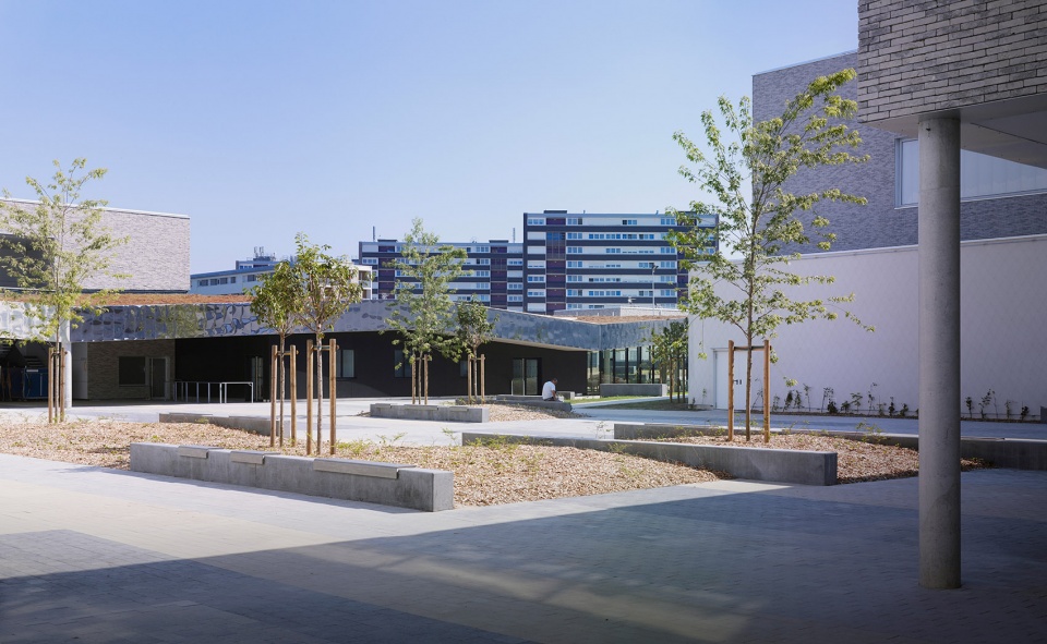 college lucie aubrac by coldefy and associates