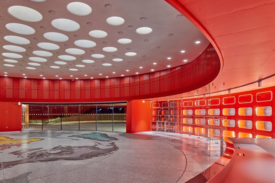 VIZIUM Science and Innovation Centre by Audrius Ambrasas Architects