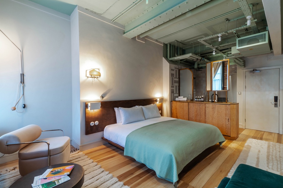 The Alan Hotel by Red Deer