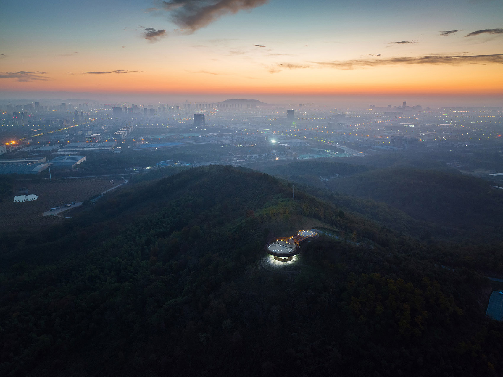 the-fire-lookout-at-the-top-of-hill-by-architectural-and-engineers-co