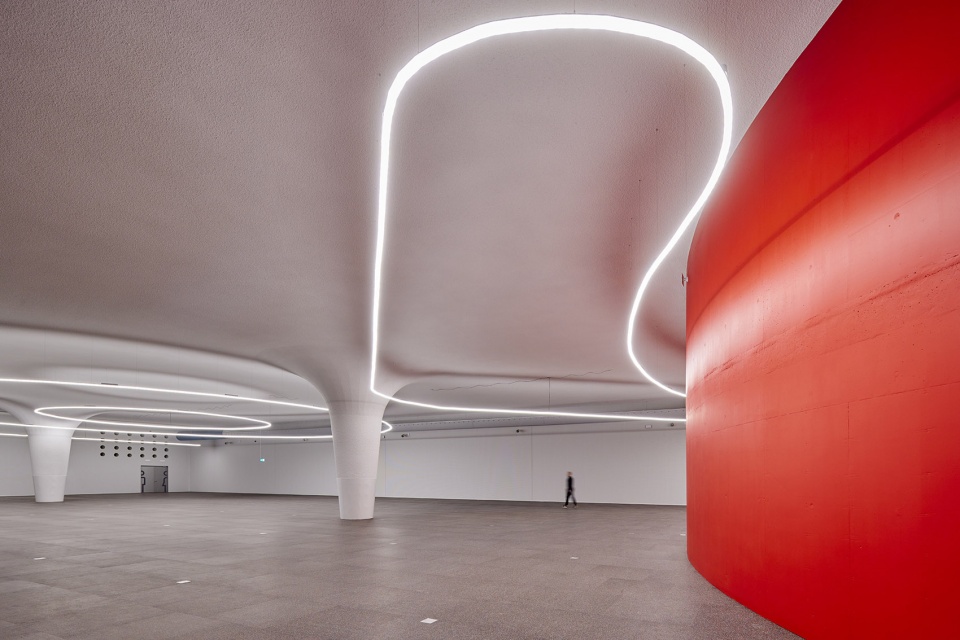 VIZIUM Science and Innovation Centre by Audrius Ambrasas Architects