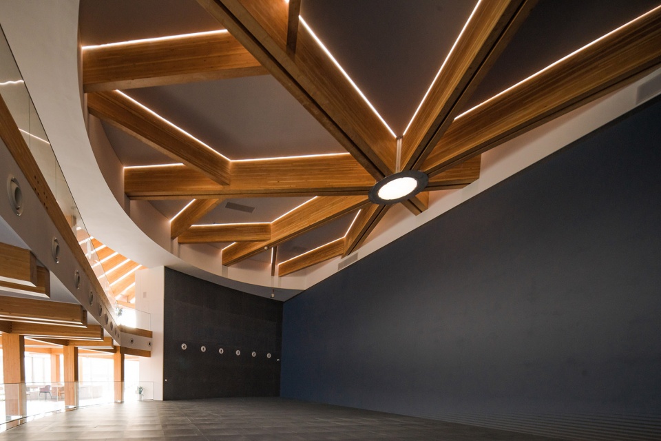 Floating Leaf China by GREEN ARCHITECTS