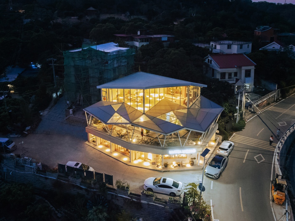 The Mountain 12 Cafe AUAD