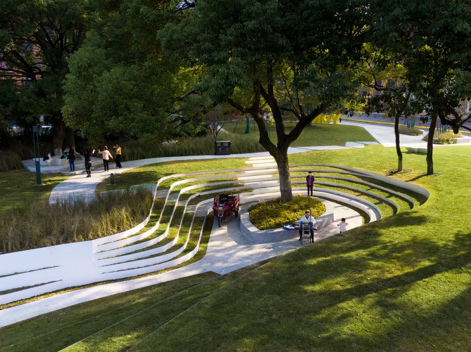 Yichang Yunji Park HID