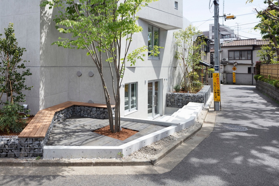 Ideareve Ikegami by Ryuichi Sasaki Architecture