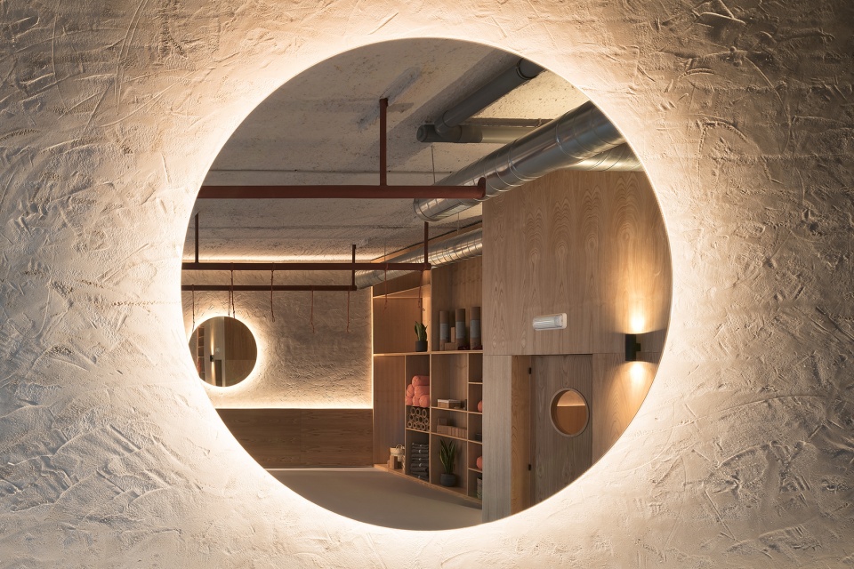 flow yoga studio by nan arquitectos