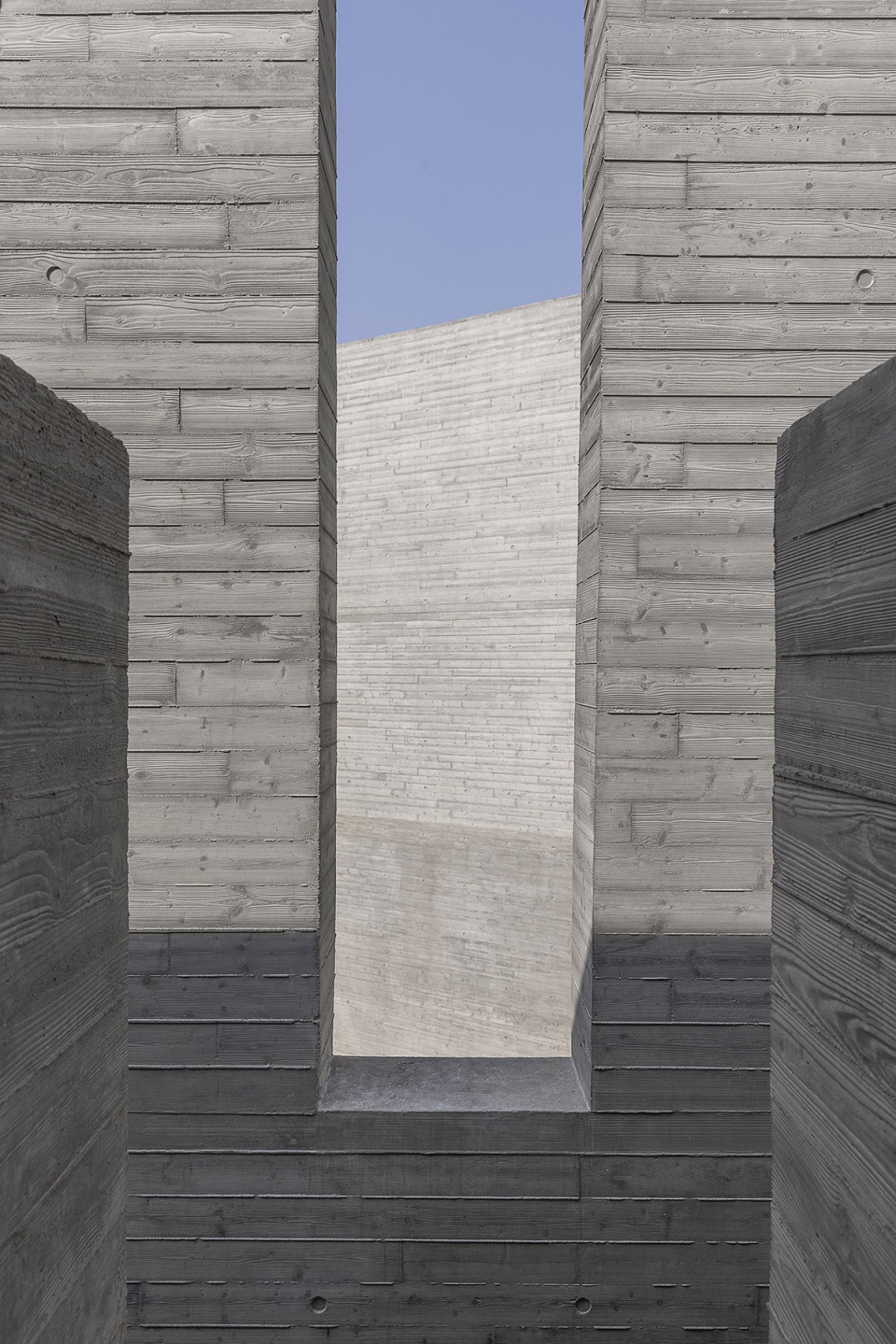 four studio houses by fcjz
