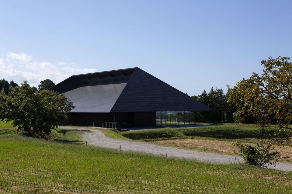 KURA by Kengo Kuma and Associates
