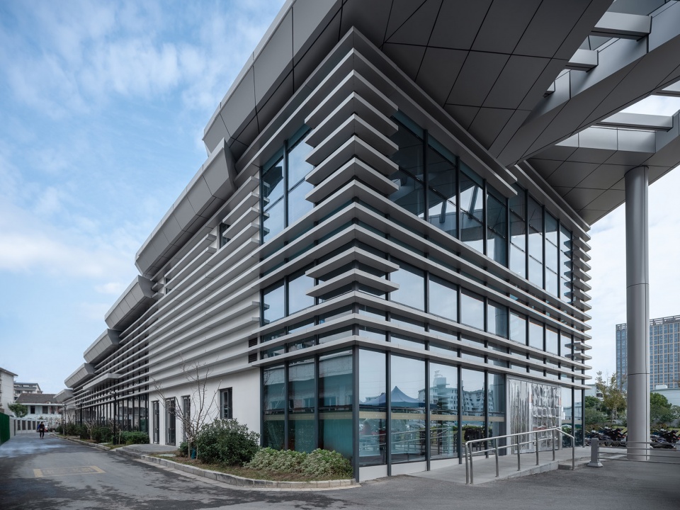 Liutan Market Migration and construction of a farmer s market by MINAX Architects