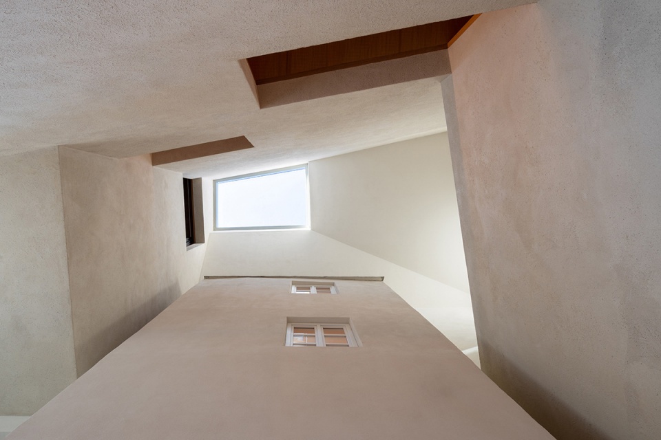 new brixen public library by carlana mezzalira pentimalli