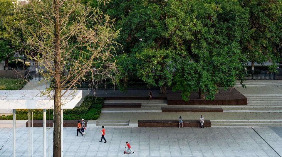 No 78 Bancang Street Nanjing China by DUTS Design