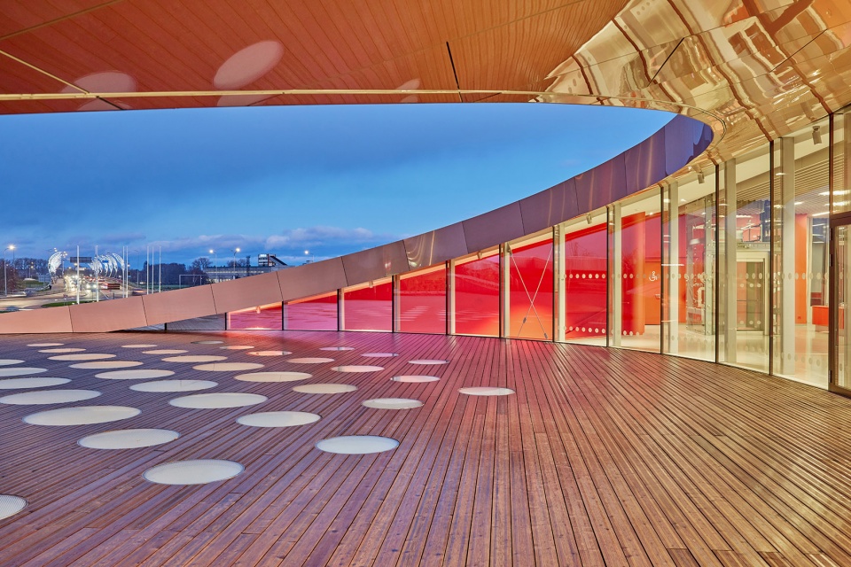 VIZIUM Science and Innovation Centre by Audrius Ambrasas Architects