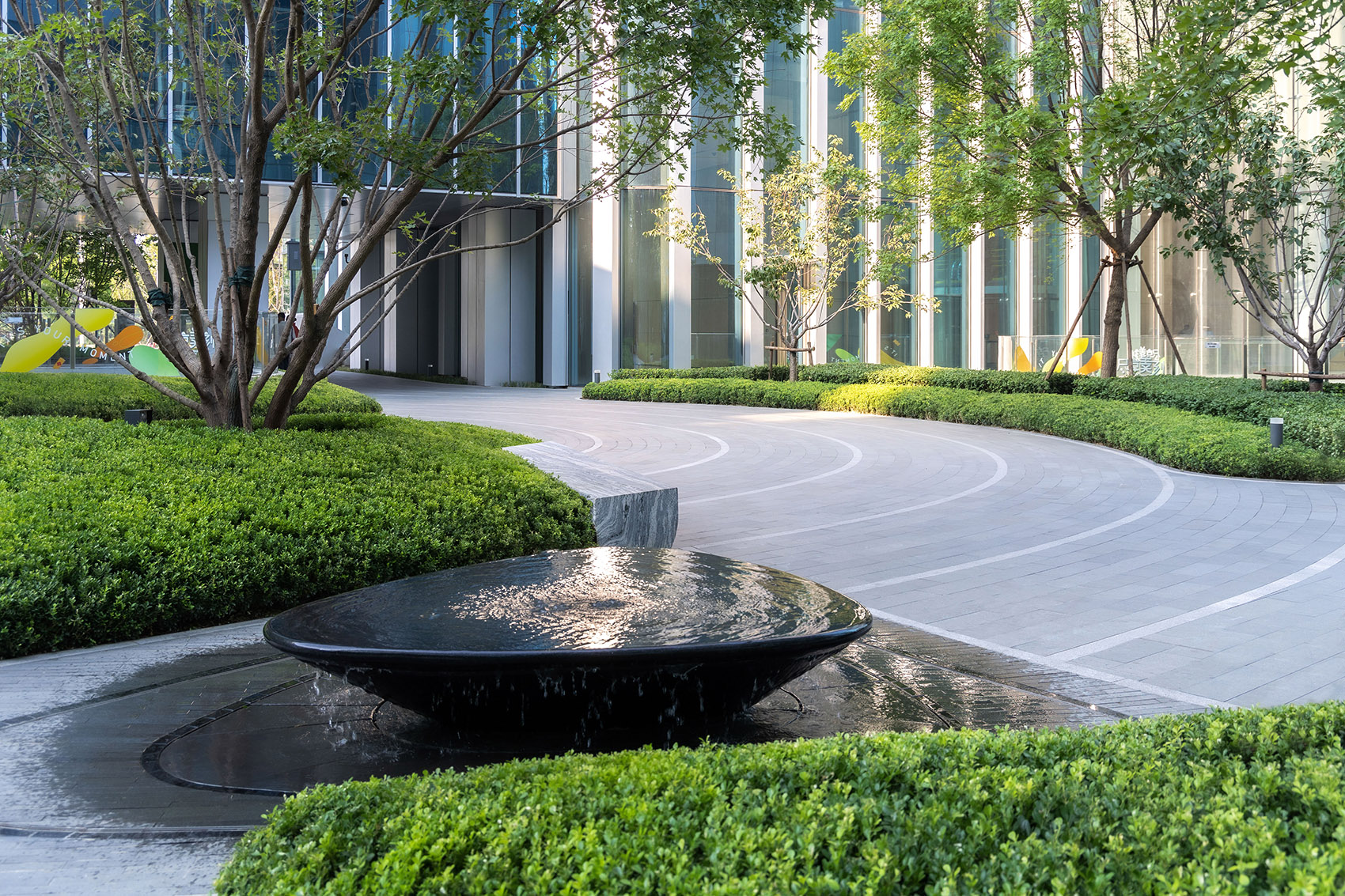 Beijing Lize PingAn Fortune Center, China by OneScape - 谷德设计网