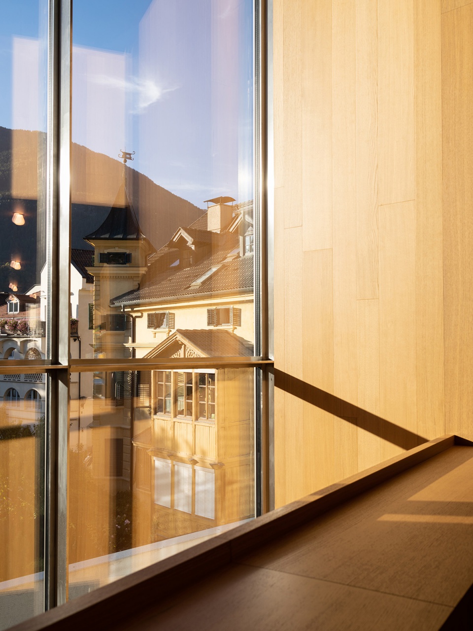 new brixen public library by carlana mezzalira pentimalli
