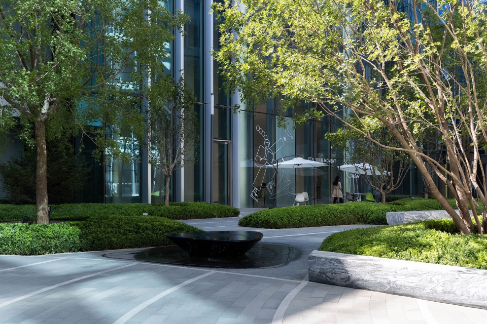 Beijing Lize PingAn Fortune Center, China by OneScape - 谷德