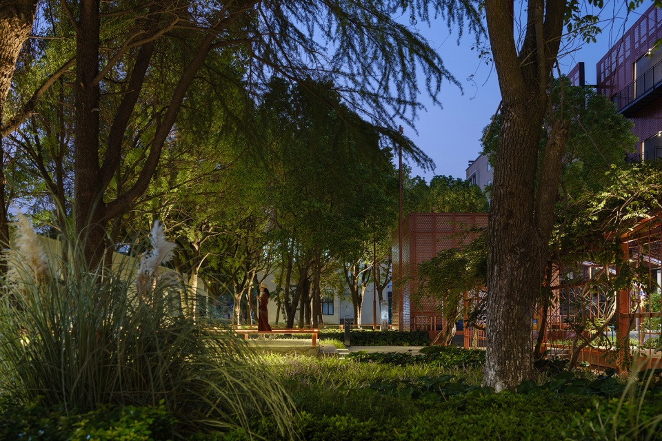 Rubber Factory Park Vi PARK China by Atelier Scale