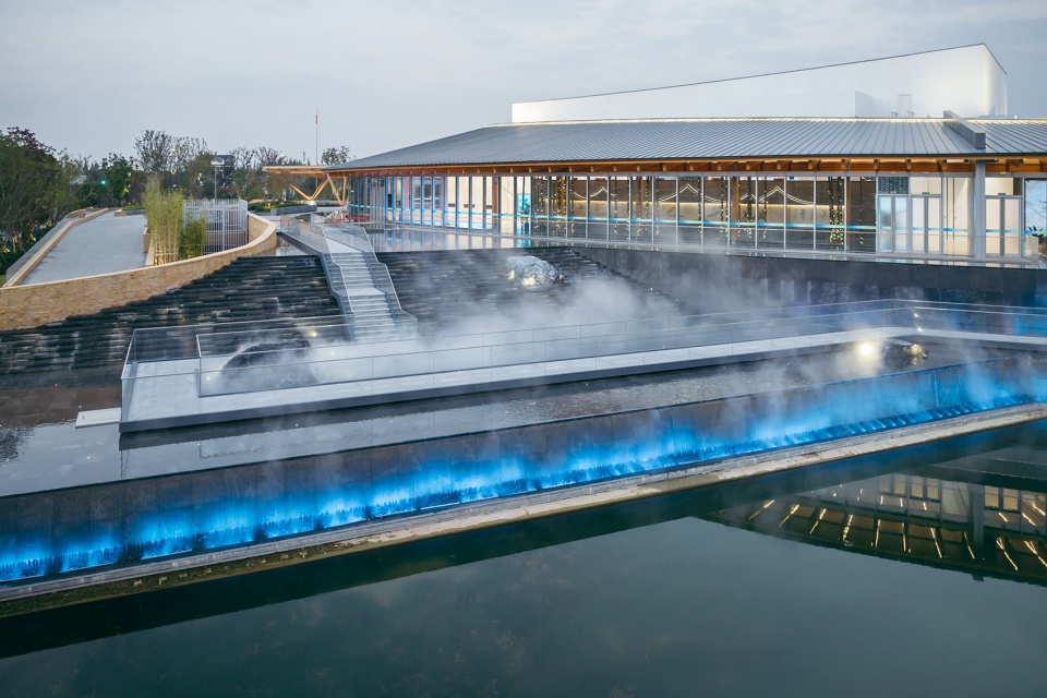 Floating Leaf China by GREEN ARCHITECTS