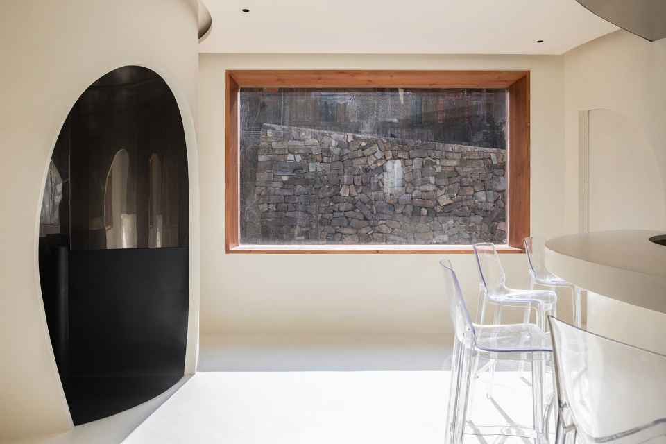 Riverside Restaurant adapted from the power station Qixiakeng Village Fenghua by Shulin Architecture Firm