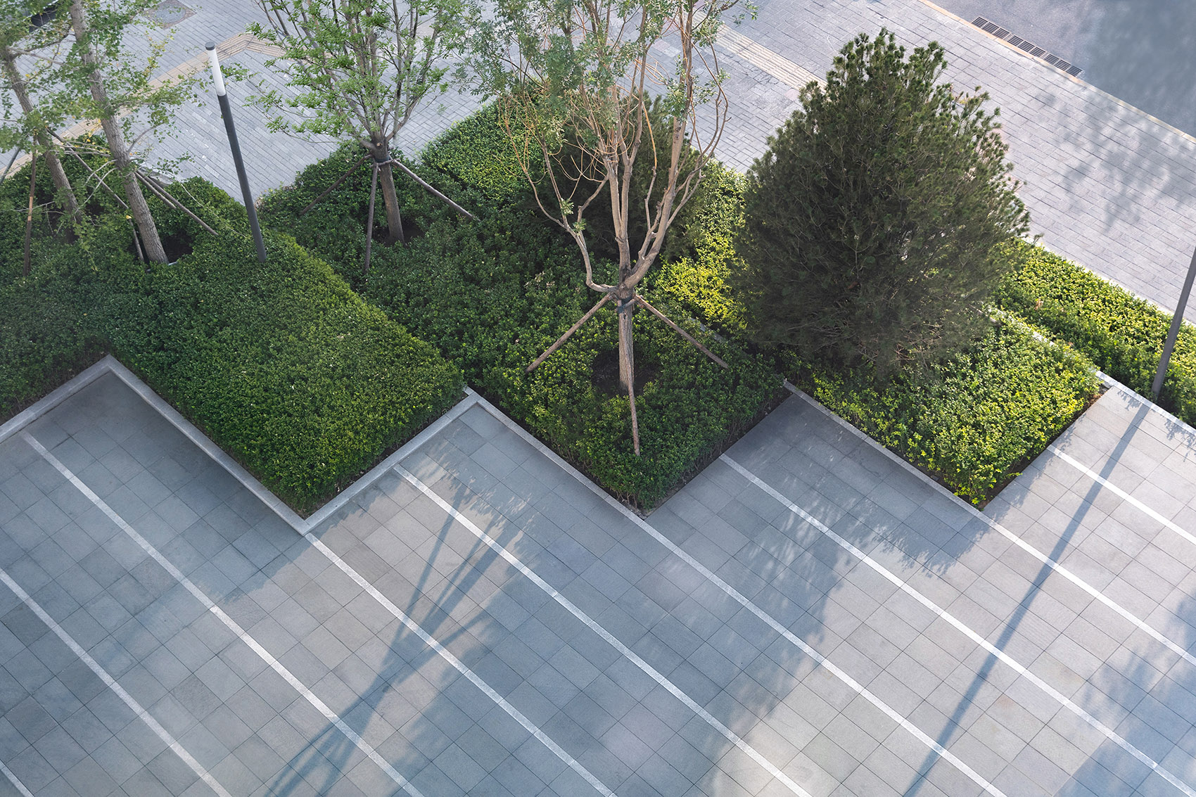 Beijing Lize PingAn Fortune Center, China by OneScape - 谷德设计网