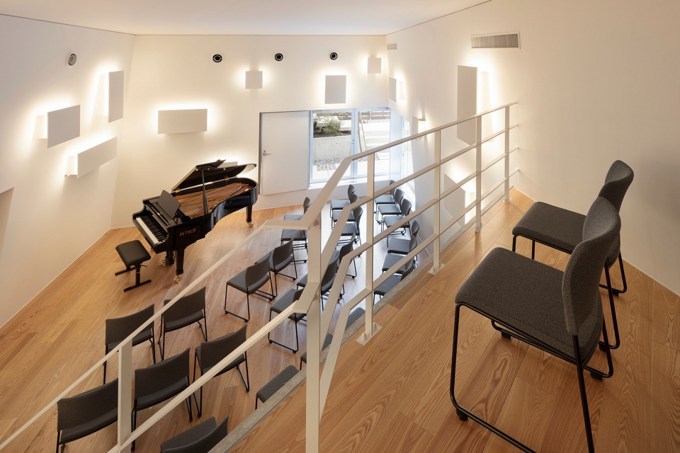 Ideareve Ikegami by Ryuichi Sasaki Architecture