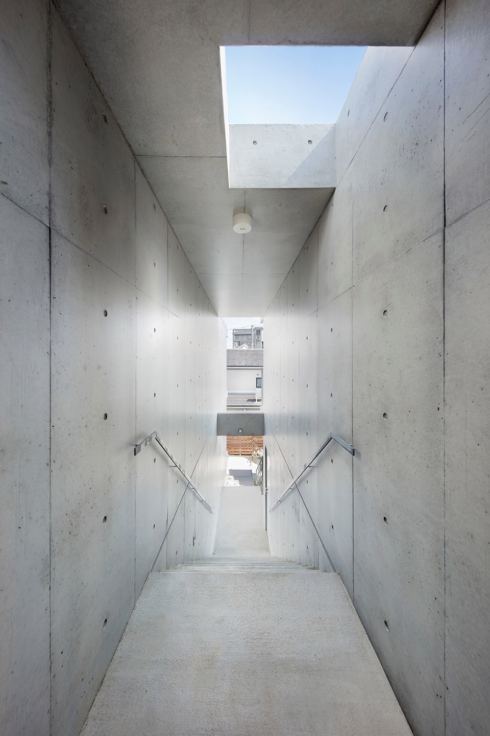 Ideareve Ikegami by Ryuichi Sasaki Architecture