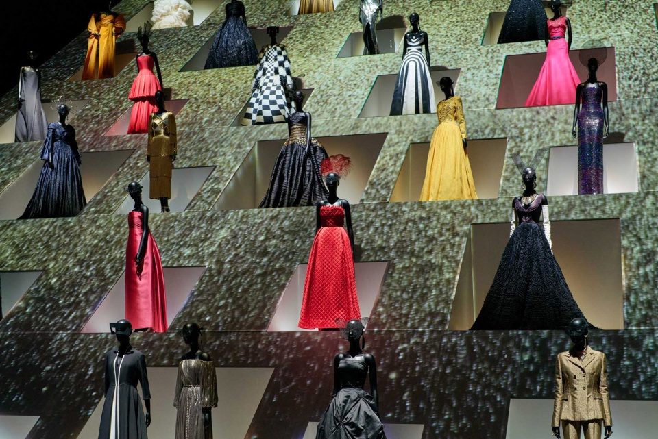 Christian Dior Designer Of Dreams by OMA Shohei Shigematsu