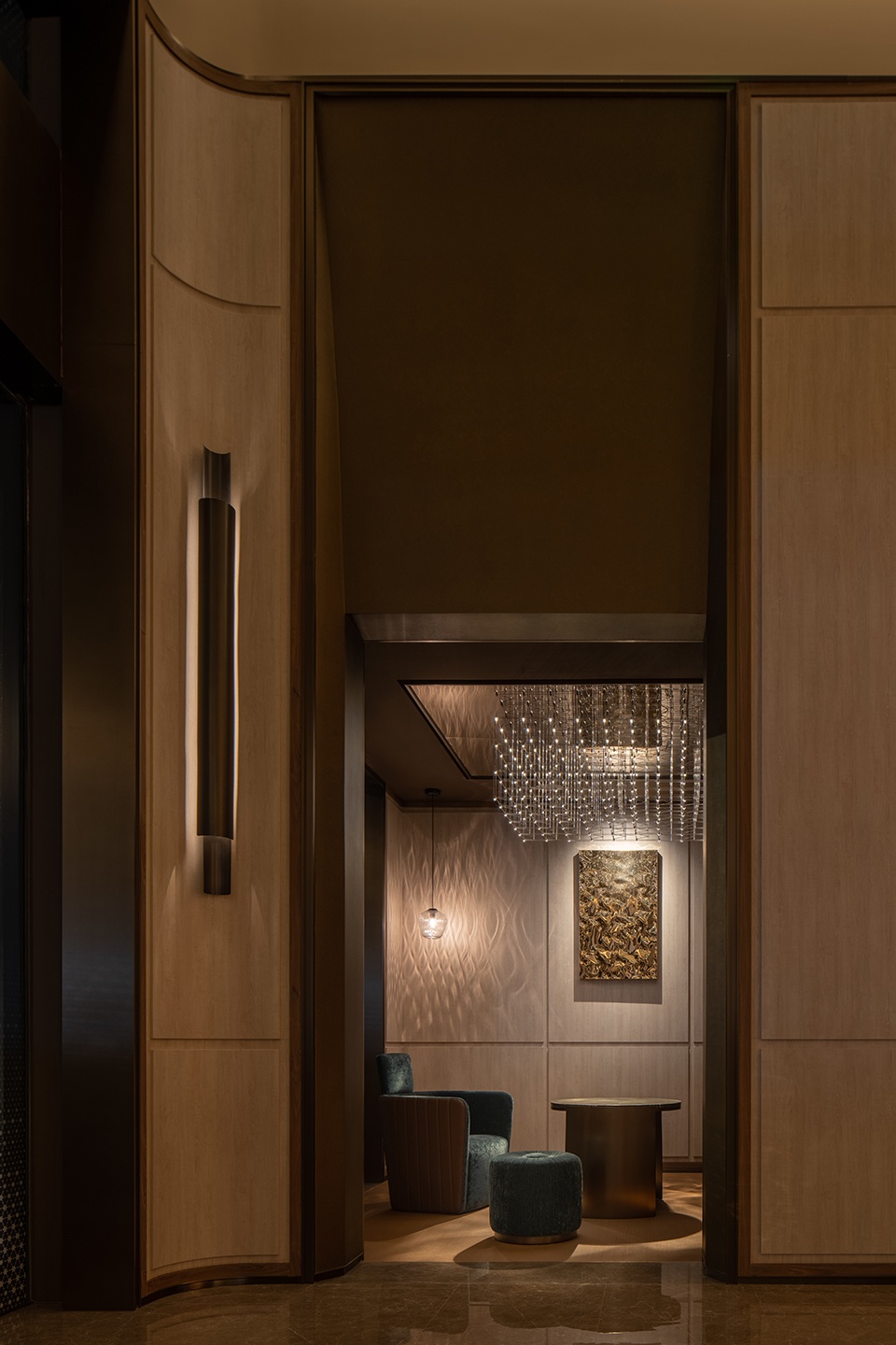 Crystal Orange Hotel Shanghai Pudong Lujiazui by Vermilion Zhou Design Group