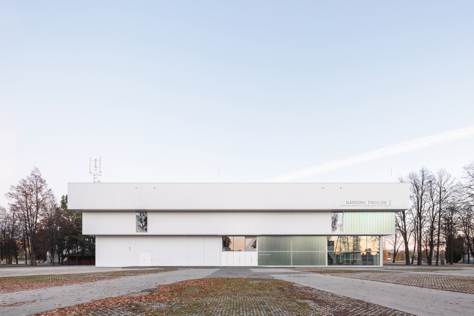 Pavilion Z by A8000