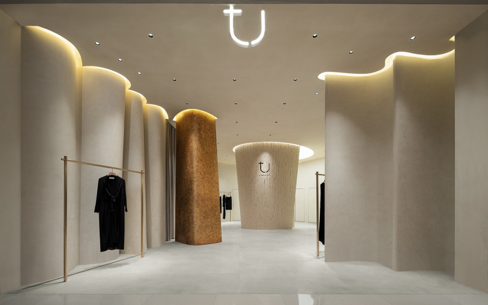 TU Crystal Plaza Store Shanghai by Tens Atelier