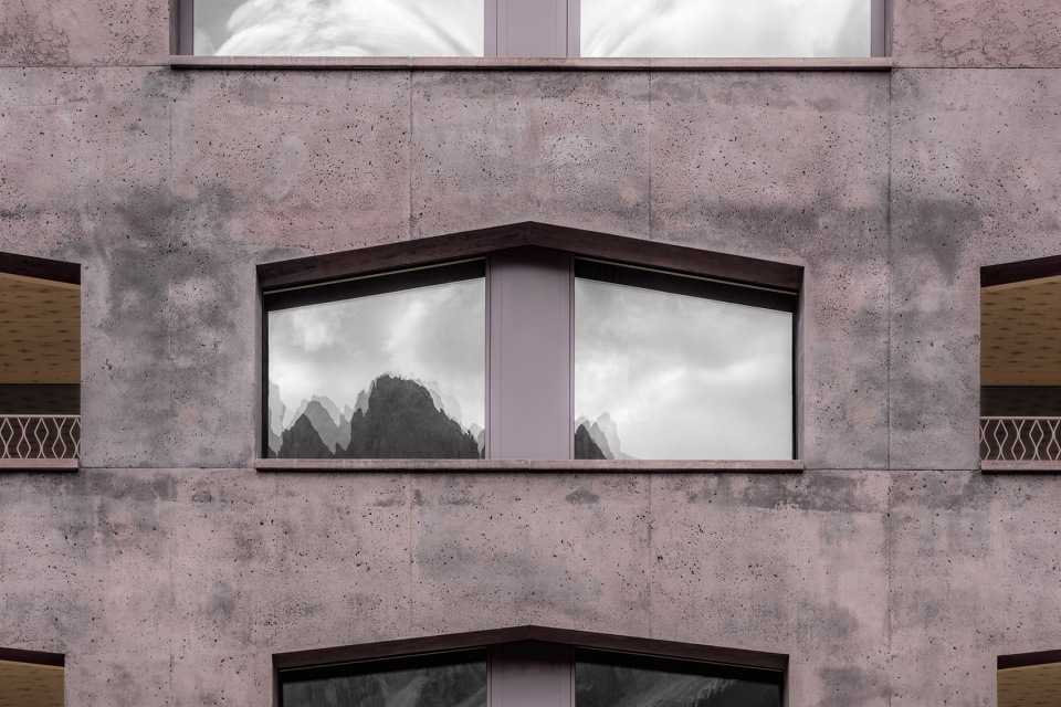 atto suites by pedevilla architects