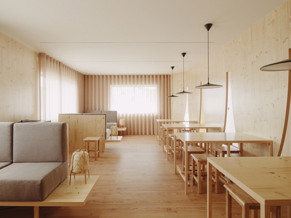 tarouca gastro bar by bruno dias arquitectura