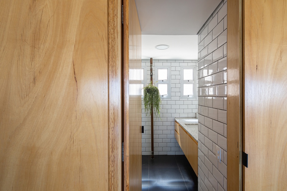 Um apartamento na Mooca by Firma Arquitetura Bruno Kim Arquitetura