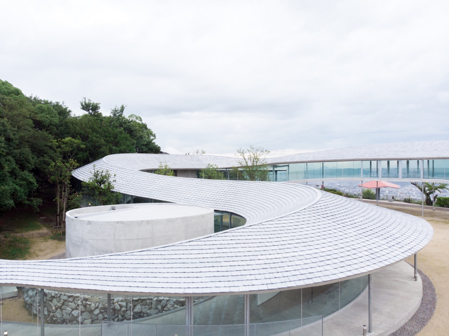 Yashima Mountaintop Park by SUO Style A