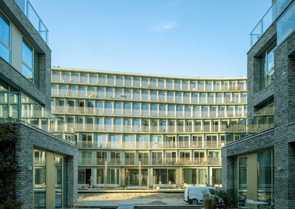 de jakoba social housing by studioninedots