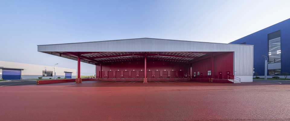 Carpoly Industrial Complex China by Interval Architects