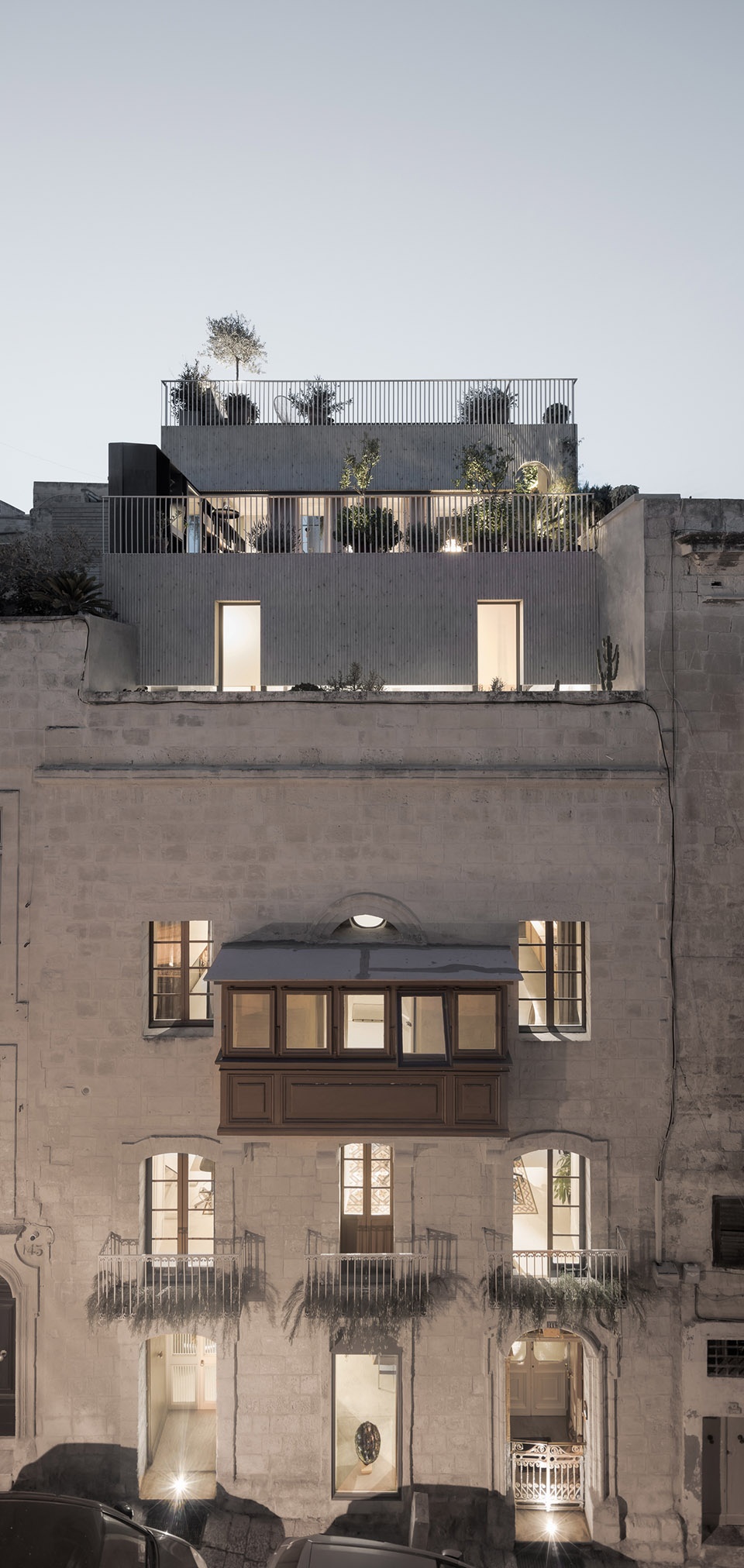 casa bottega by chris briffa architects