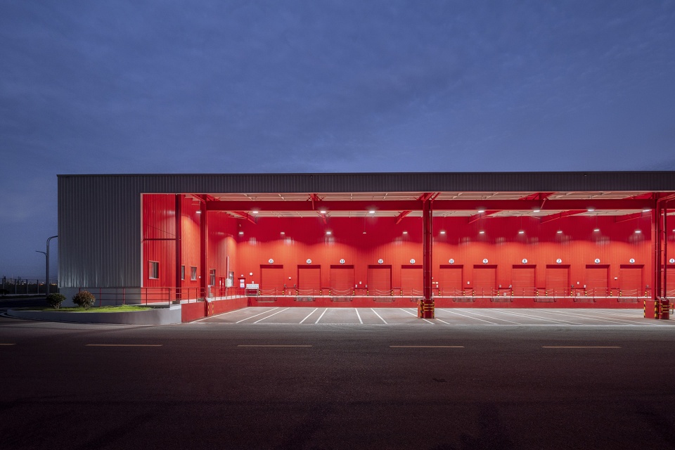 Carpoly Industrial Complex China by Interval Architects