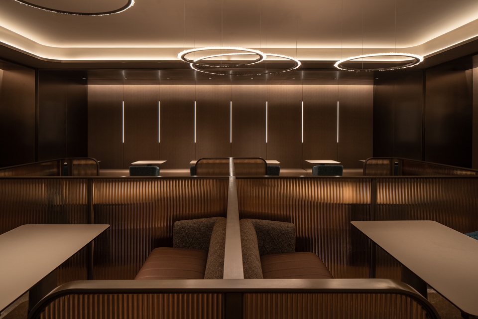 Crystal Orange Hotel Shanghai Pudong Lujiazui by Vermilion Zhou Design Group